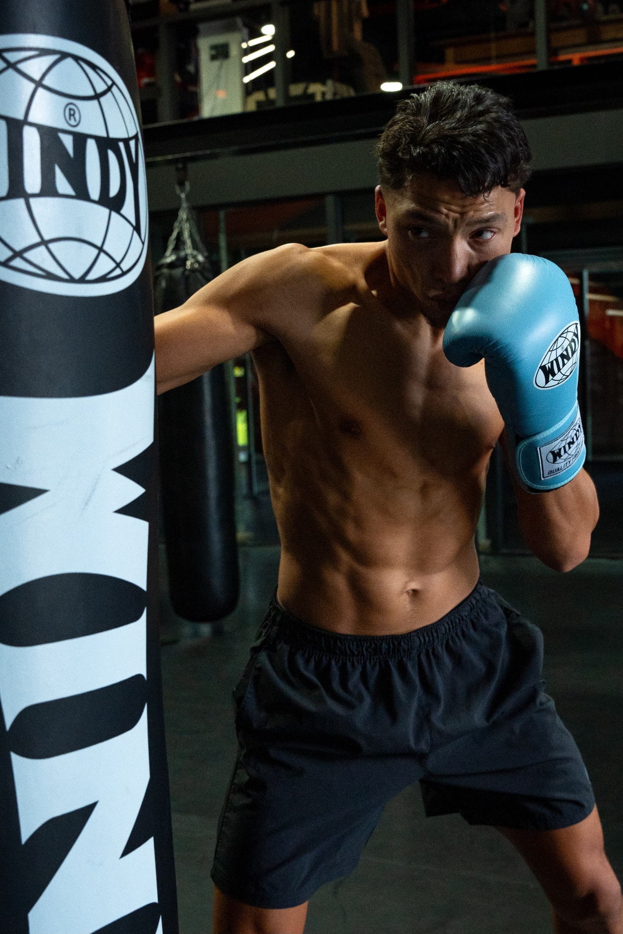 Chouaza Tulis tijdens een training in de gym